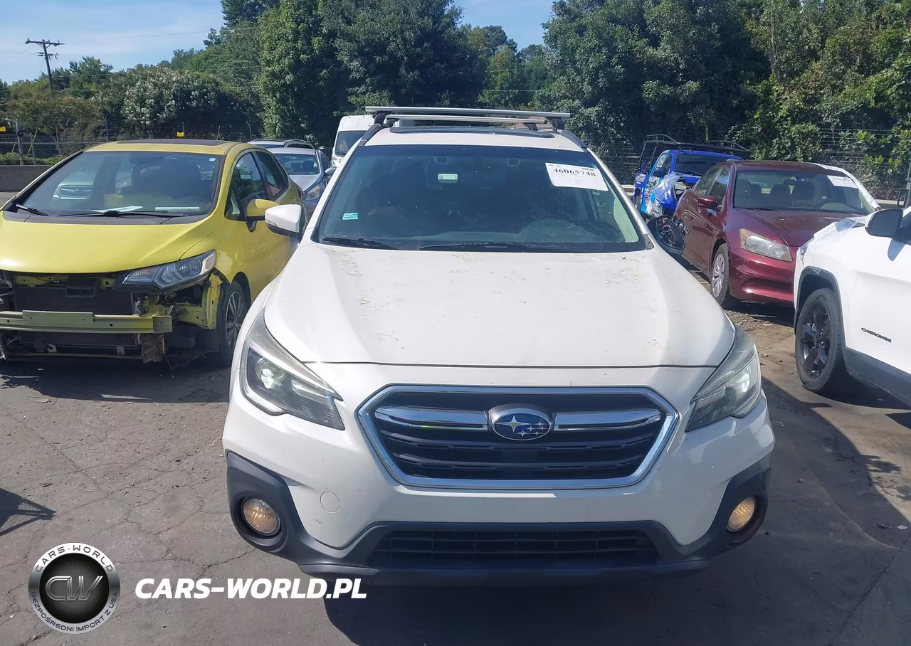 2019 Subaru Outback 3.6R Touring VIN:4S4BSETC1K3357383 - 12
