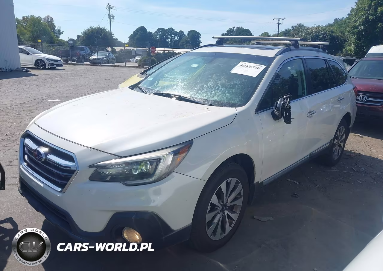 2019 Subaru Outback 3.6R Touring VIN:4S4BSETC1K3357383 - 2