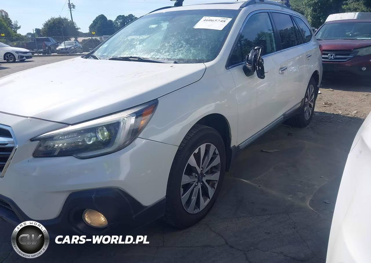 2019 Subaru Outback 3.6R Touring VIN:4S4BSETC1K3357383 - 6