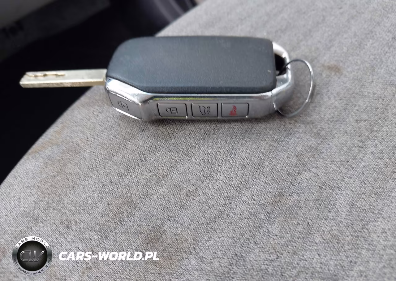 2020 Kia Soul S VIN:KNDJ23AU4L7055631 - 11