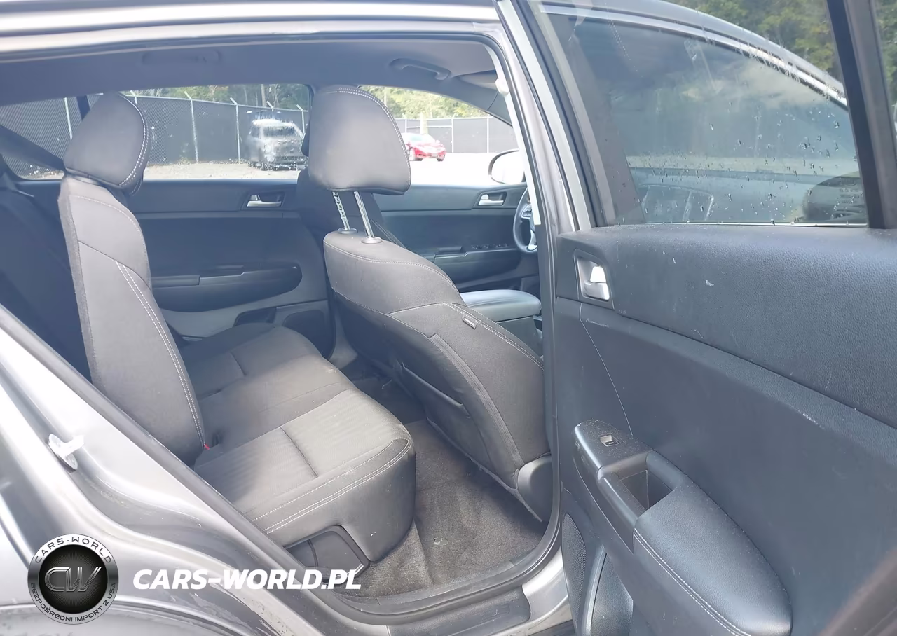 2017 Kia Sportage Lx VIN:KNDPM3AC4H7211511 - 8
