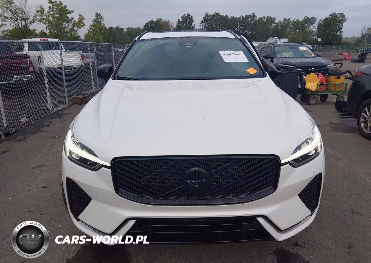 2026 Volvo Xc60 B5 Ultra Black Edition VIN:YV4M12RD2T1409709 - 13
