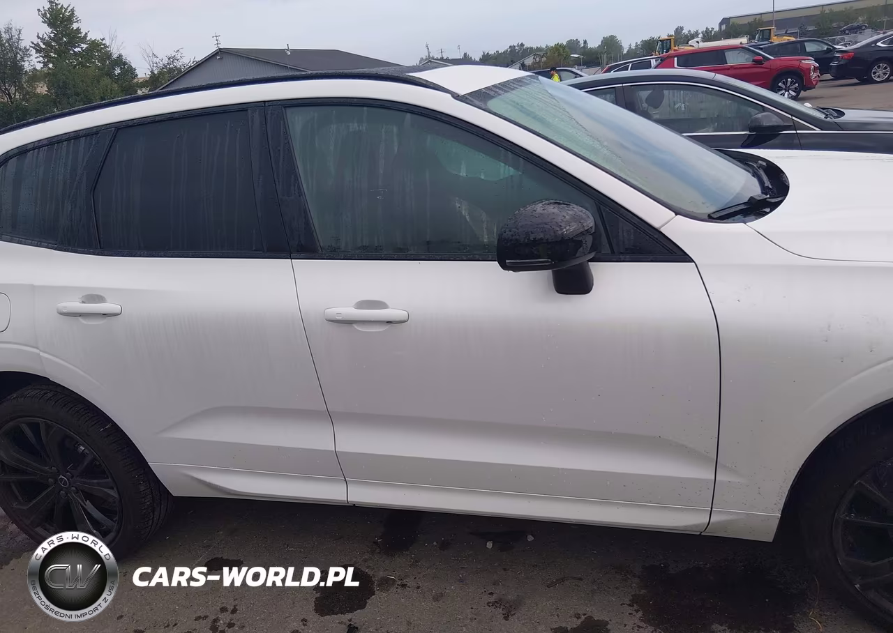 2026 Volvo Xc60 B5 Ultra Black Edition VIN:YV4M12RD2T1409709 - 14