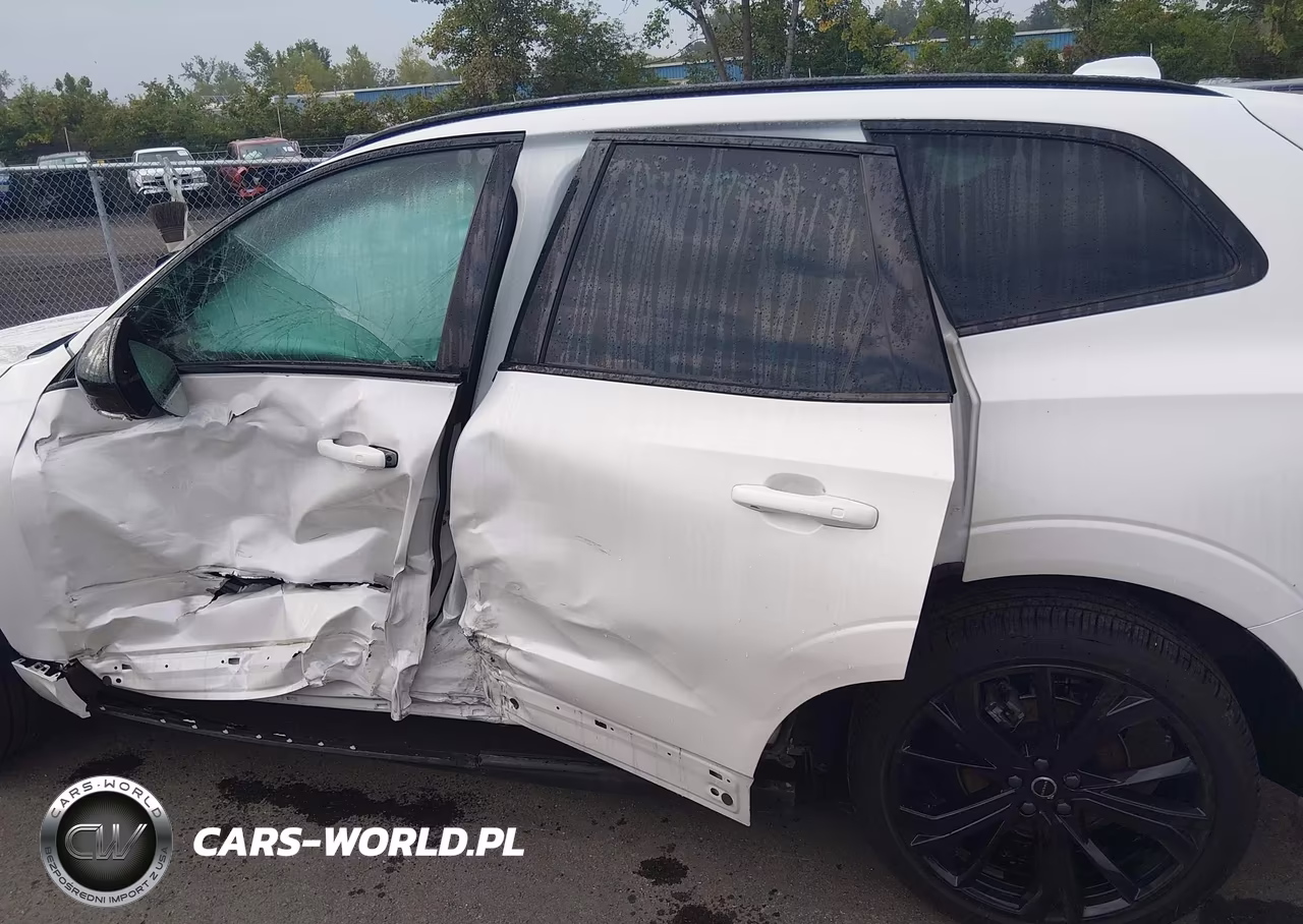 2026 Volvo Xc60 B5 Ultra Black Edition VIN:YV4M12RD2T1409709 - 15