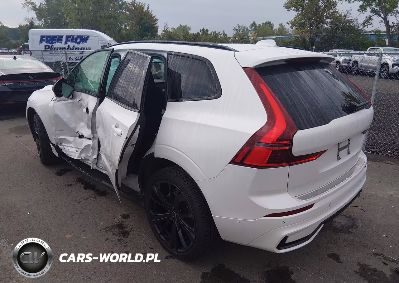 2026 Volvo Xc60 B5 Ultra Black Edition VIN:YV4M12RD2T1409709 - 3