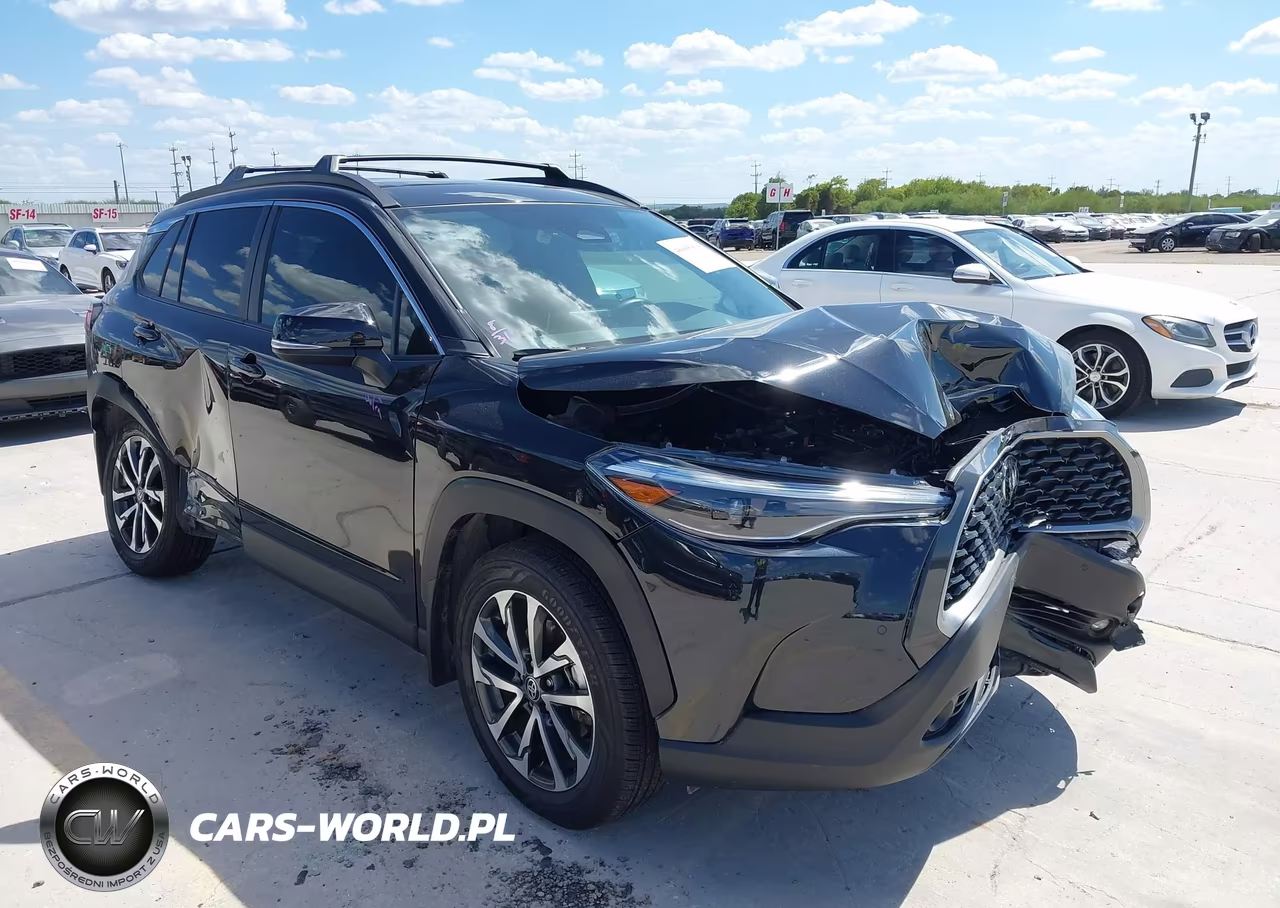 2025 Toyota Corolla Cross Xle – zdjęcie 1 z 17