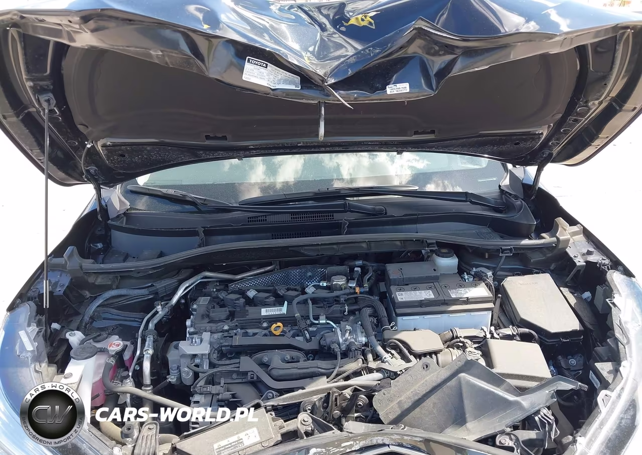 2025 Toyota Corolla Cross Xle VIN:7MUDAAAG7SV139967 - 10