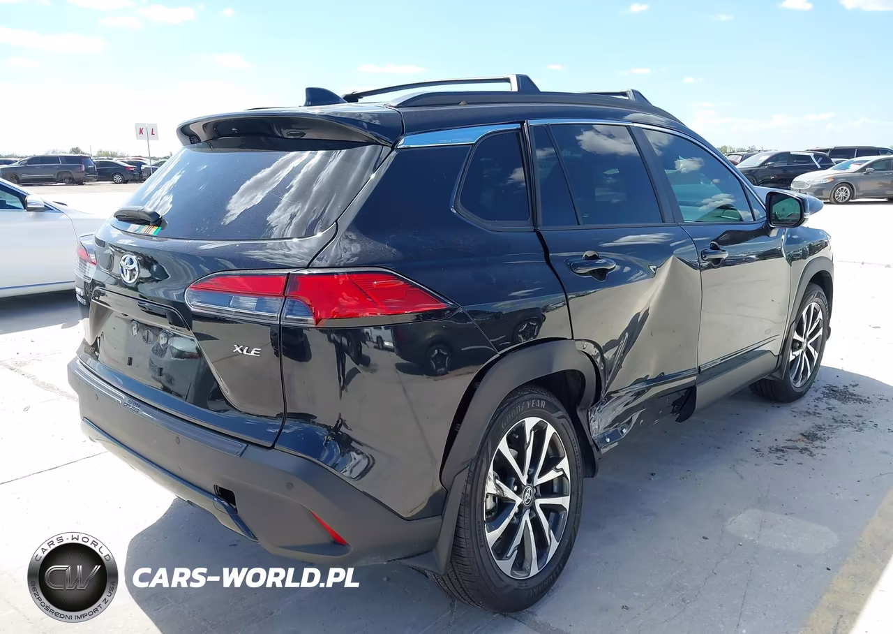 2025 Toyota Corolla Cross Xle VIN:7MUDAAAG7SV139967 - 4