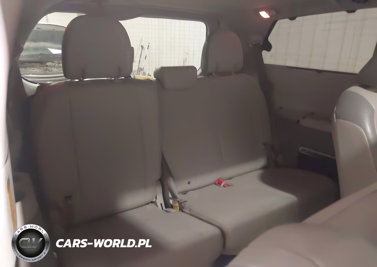 2014 Toyota Sienna Ltd VIN:5TDDK3DCXES088061 - 18