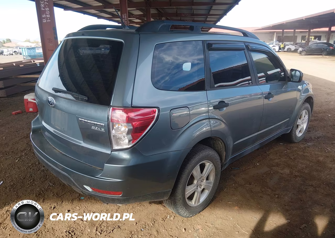 2012 Subaru Forester 2.5X VIN:JF2SHABC1CH457213 - 4