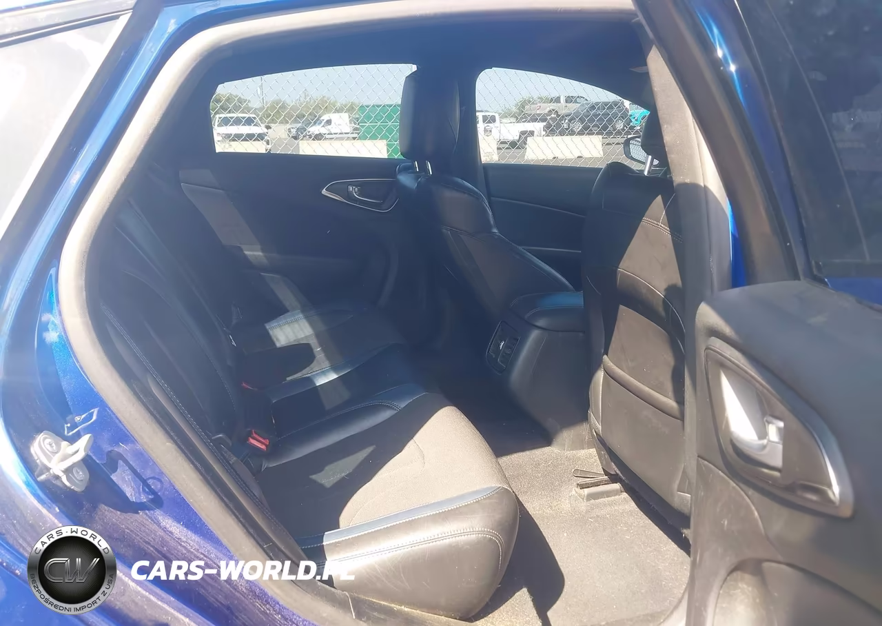2015 Chrysler 200 C VIN:1C3CCCBG2FN516893 - 8