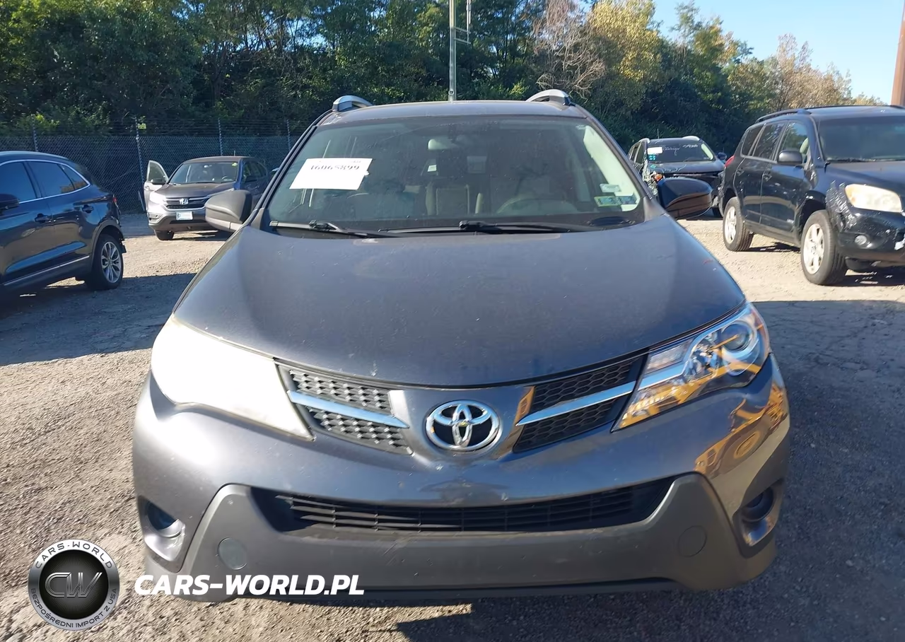 2015 Toyota Rav4 Le VIN:JTMBFREV7FJ047013 - 13
