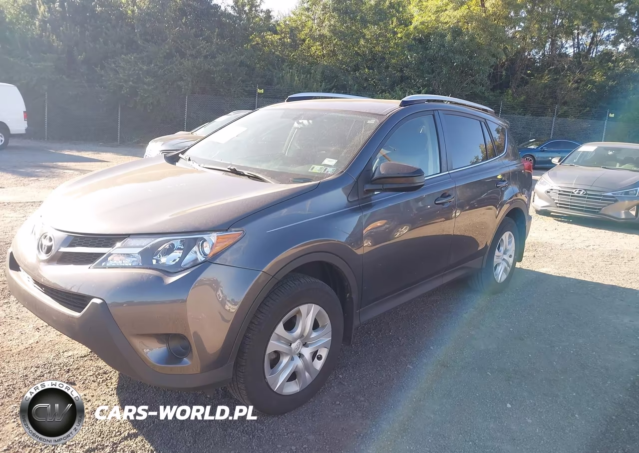 2015 Toyota Rav4 Le VIN:JTMBFREV7FJ047013 - 15