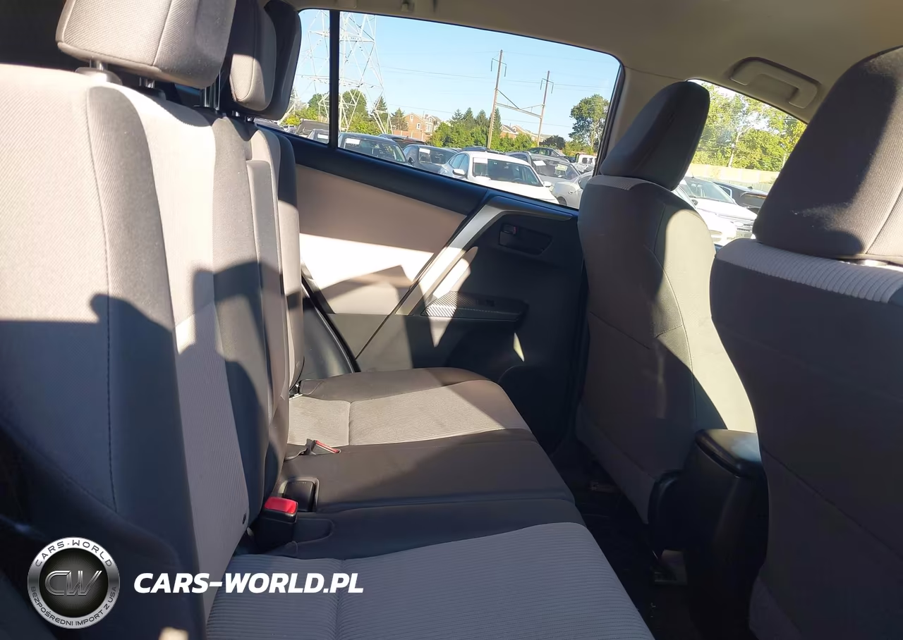 2015 Toyota Rav4 Le VIN:JTMBFREV7FJ047013 - 8