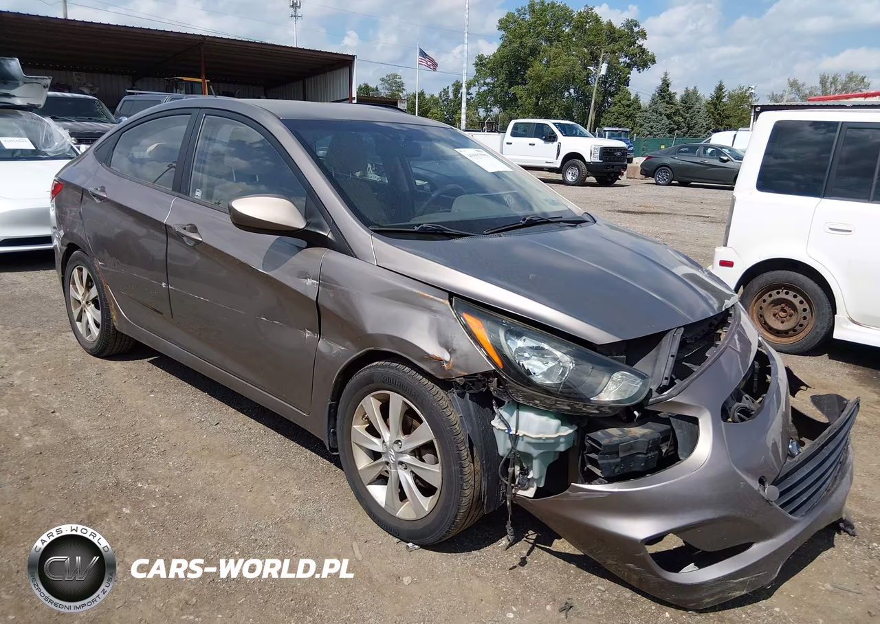 2012 Hyundai Accent Gls VIN:KMHCU4AE6CU165773 - 1