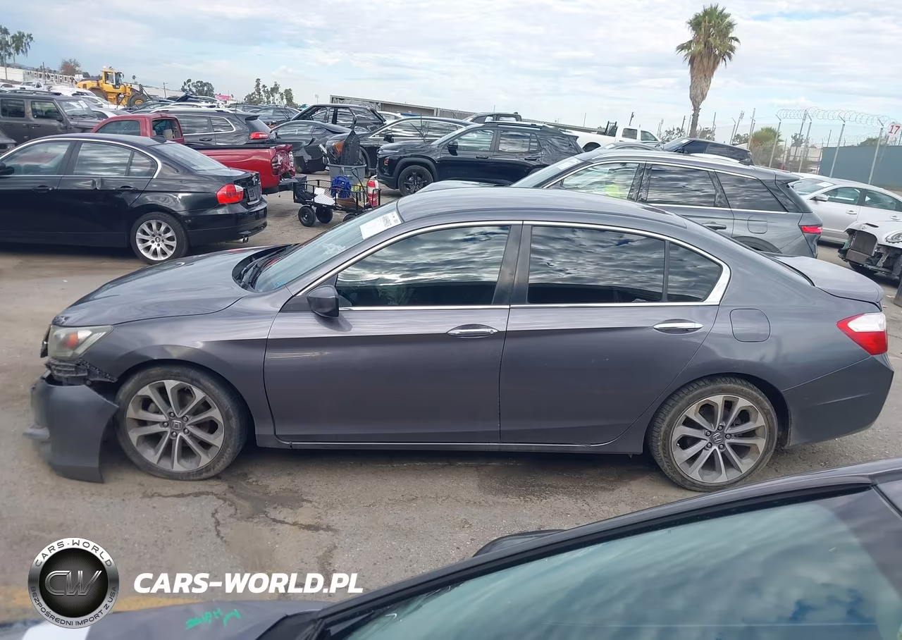 2015 Honda Accord Sport VIN:1HGCR2F58FA138858 - 18