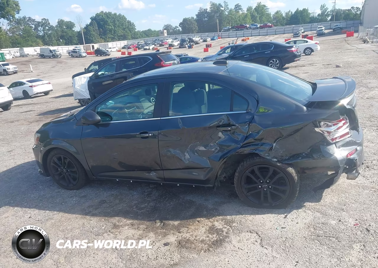 2018 Chevrolet Sonic Lt Auto VIN:1G1JD5SB0J4120128 - 14