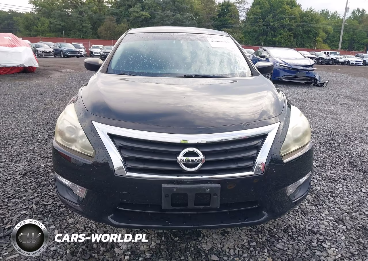 2015 Nissan Altima 2.5 S VIN:1N4AL3AP7FN325626 - 12
