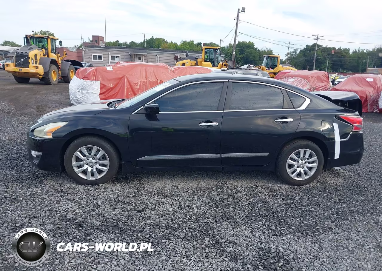 2015 Nissan Altima 2.5 S VIN:1N4AL3AP7FN325626 - 14
