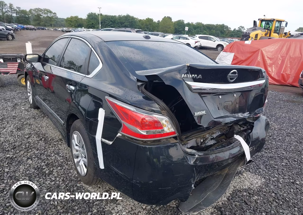 2015 Nissan Altima 2.5 S VIN:1N4AL3AP7FN325626 - 17