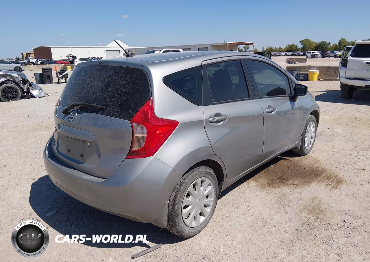 2015 Nissan Versa Note S (Sr) VIN:3N1CE2CP4FL392322 - 4