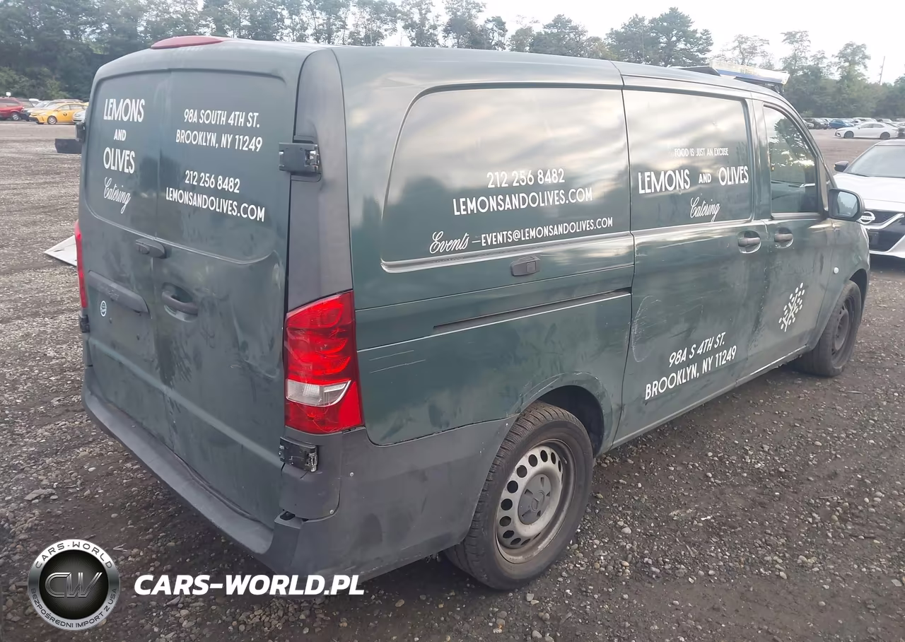 2018 Mercedes-Benz Metris VIN:WD3PG2EA5J3359183 - 4