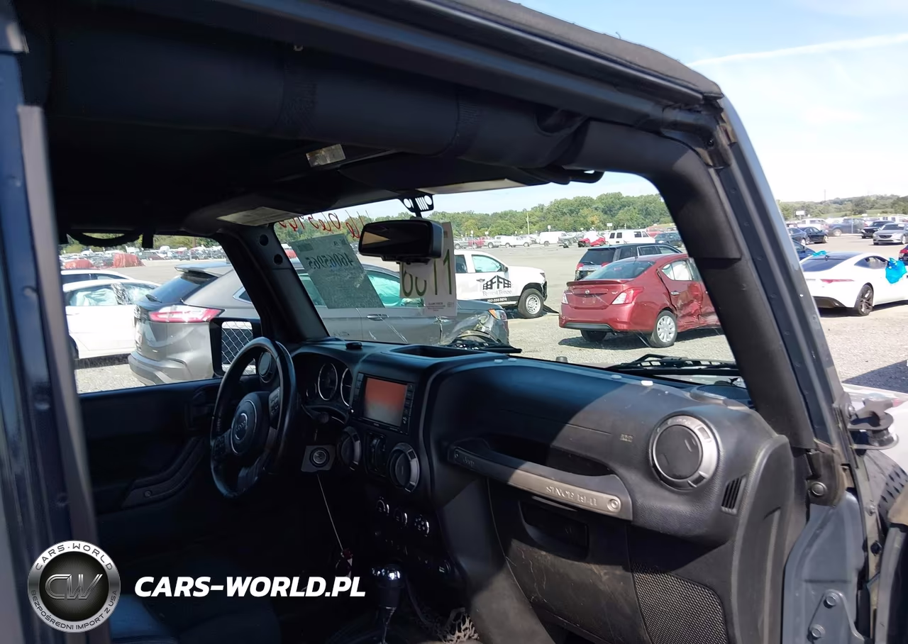 2017 Jeep Wrangler Unlimited Big Bear 4X4 VIN:1C4BJWDG4HL599270 - 14