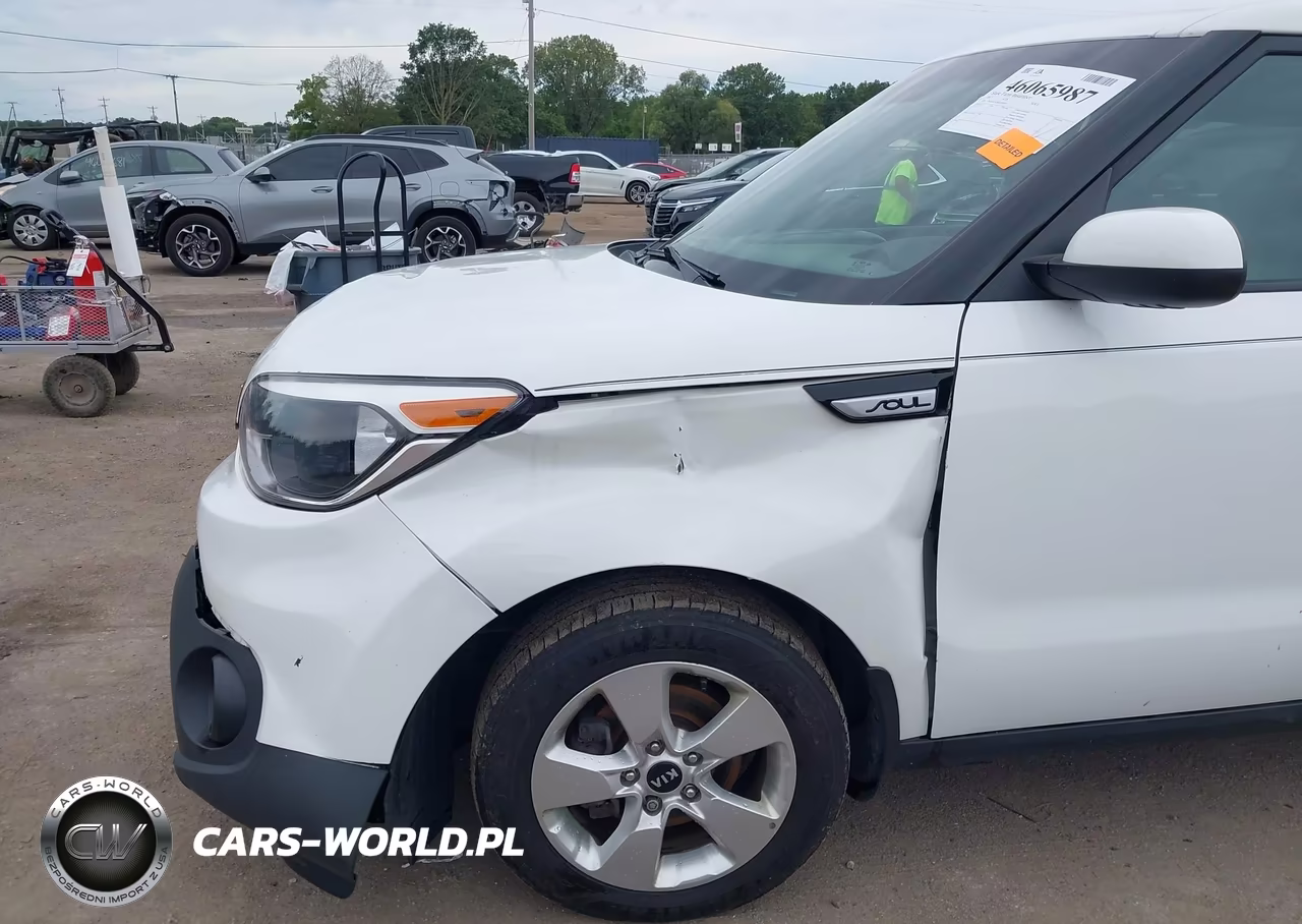 2017 Kia Soul VIN:KNDJN2A28H7430055 - 18