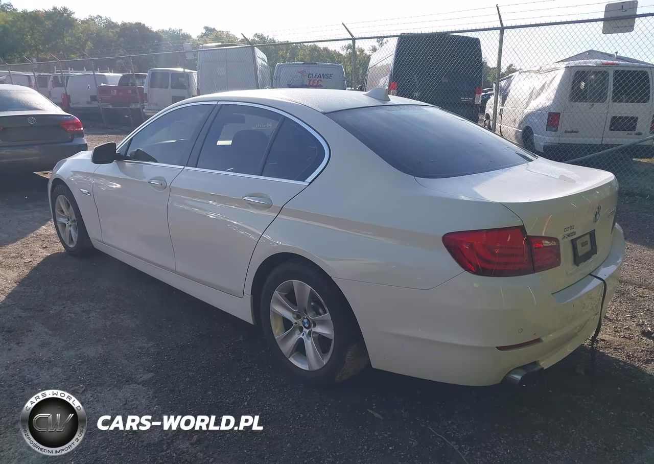 2013 BMW 528I xDrive VIN:WBAXH5C58DD112424 - 3