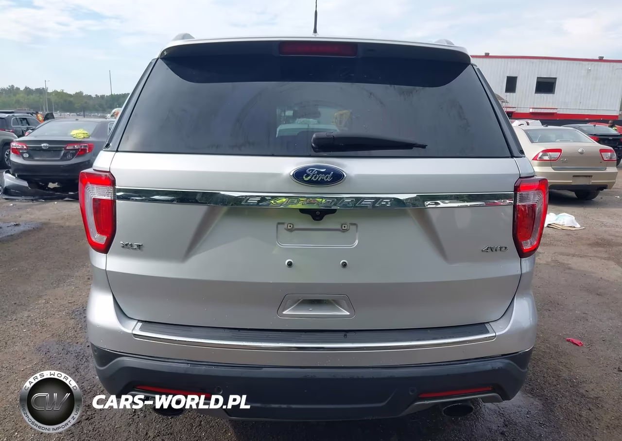 2018 Ford Explorer Xlt VIN:1FM5K8D89JGC15816 - 16