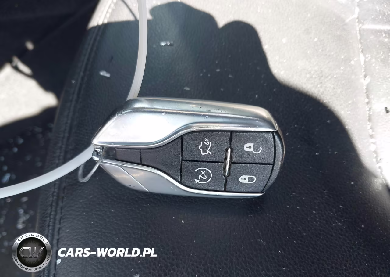 2023 Maserati Levante Modena VIN:ZN661YUM8PX419586 - 11