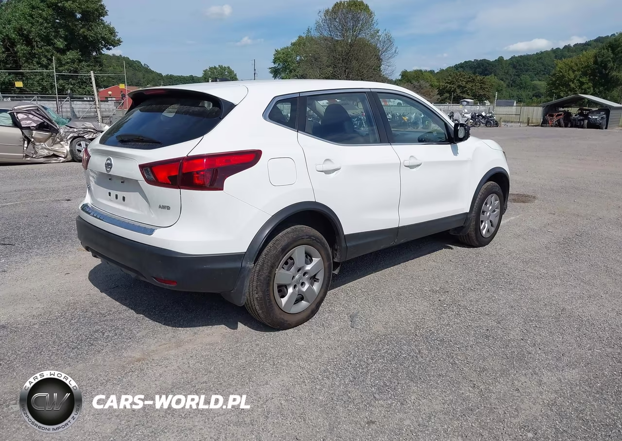 2017 Nissan Rogue Sport S VIN:JN1BJ1CR8HW106195 - 4