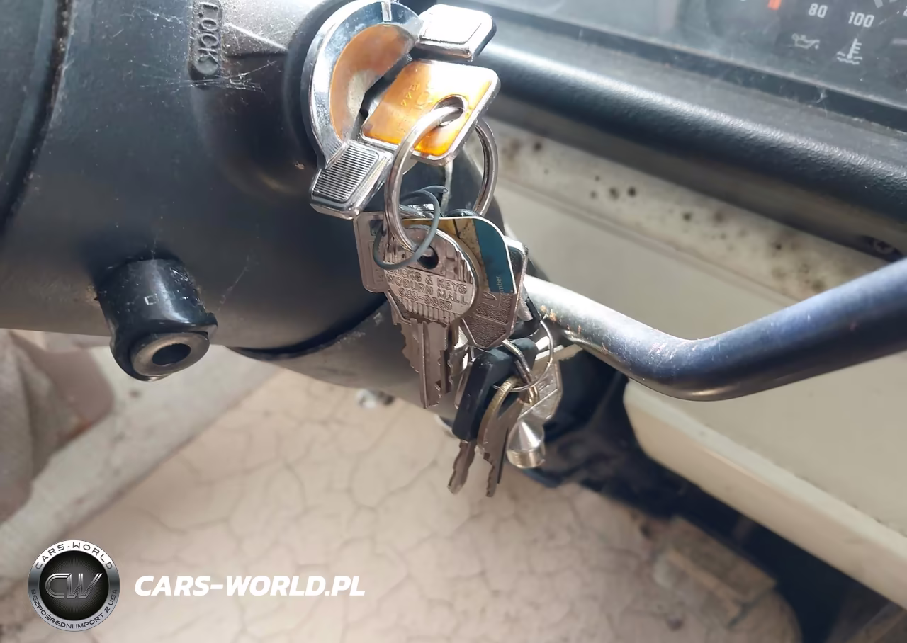 1993 Chevrolet P30 VIN:1GBKP37N9P3304478 - 11
