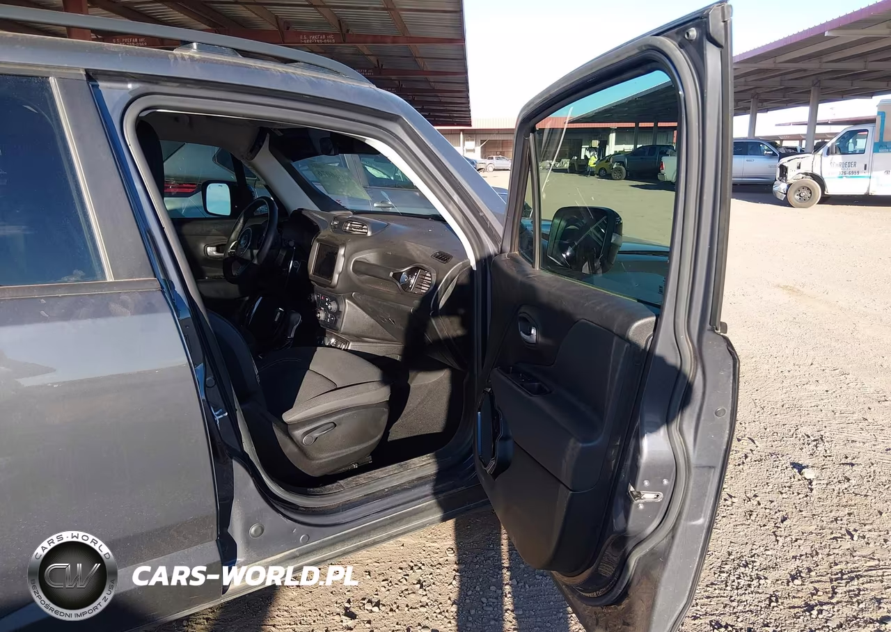 2023 Jeep Renegade Altitude 4X4 VIN:ZACNJDE11PPP23109 - 5