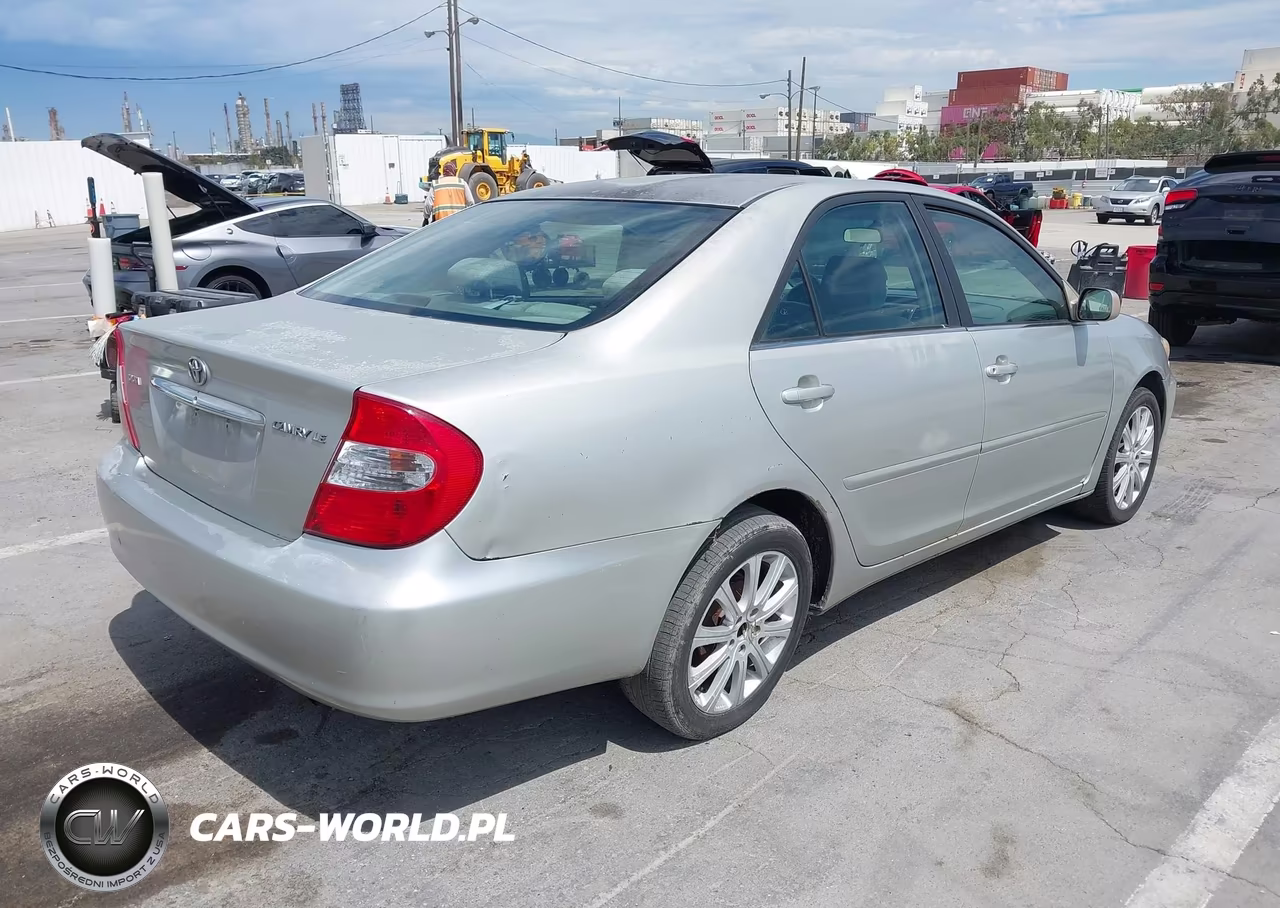 2003 Toyota Camry VIN:JTDVE32KX30241448 - 4