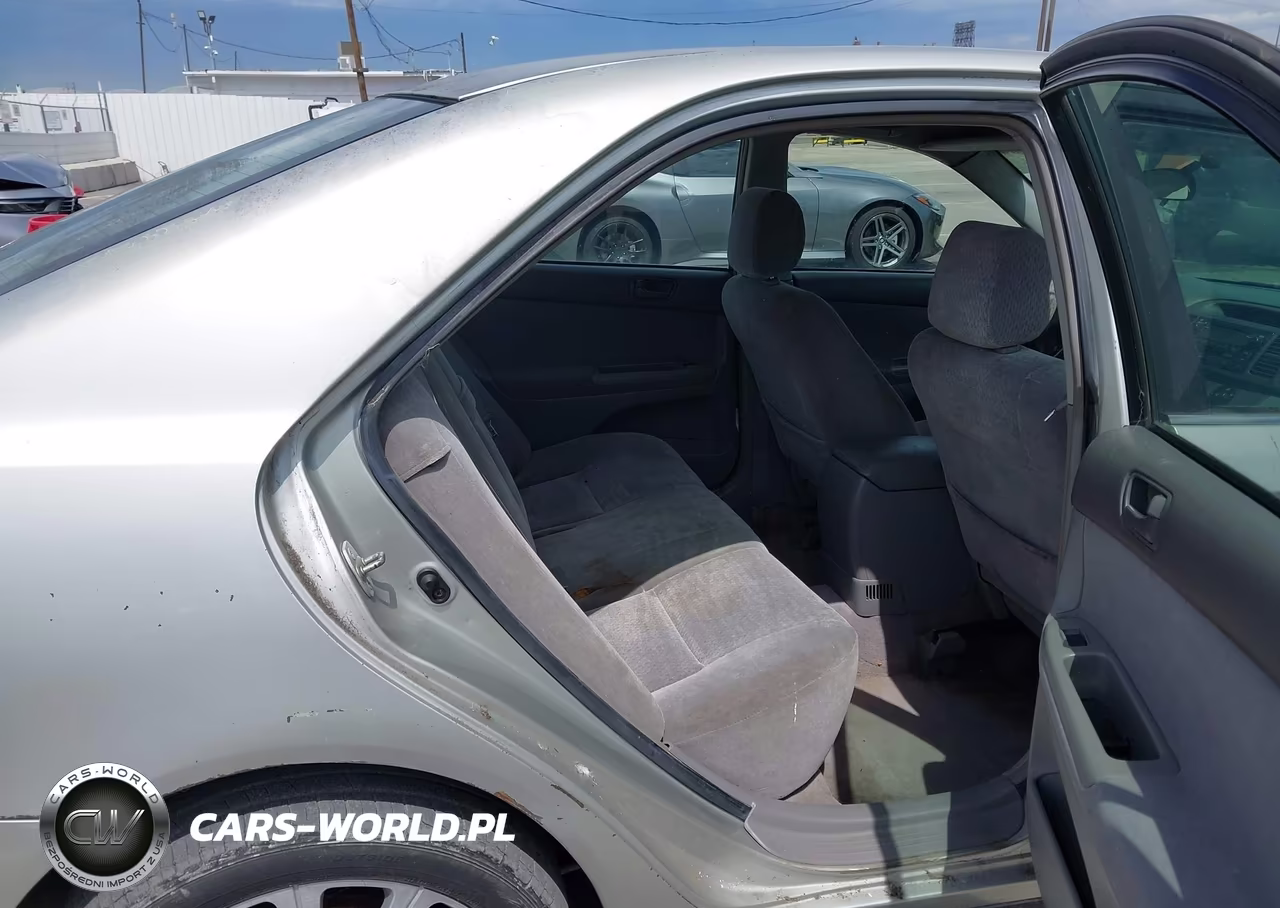 2003 Toyota Camry VIN:JTDVE32KX30241448 - 8