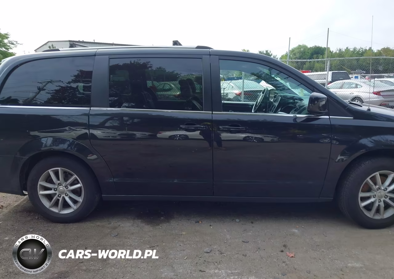 2019 Dodge Grand Caravan Sxt VIN:2C4RDGCG1KR643186 - 14
