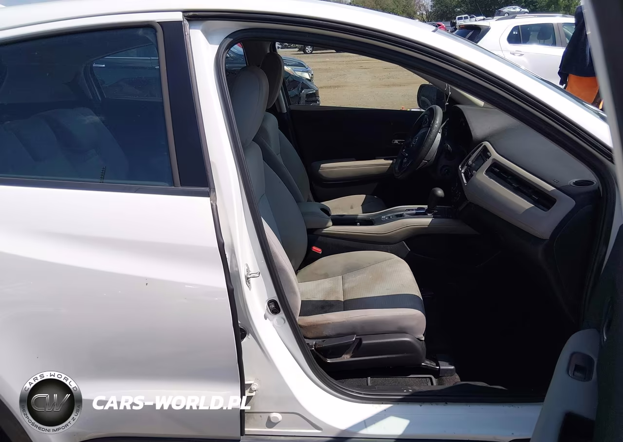 2022 Honda Hr-V Awd Lx VIN:3CZRU6H3XNM718859 - 5