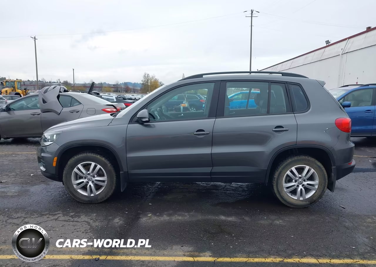2016 Volkswagen Tiguan S VIN:WVGBV7AX1GW590257 - 14