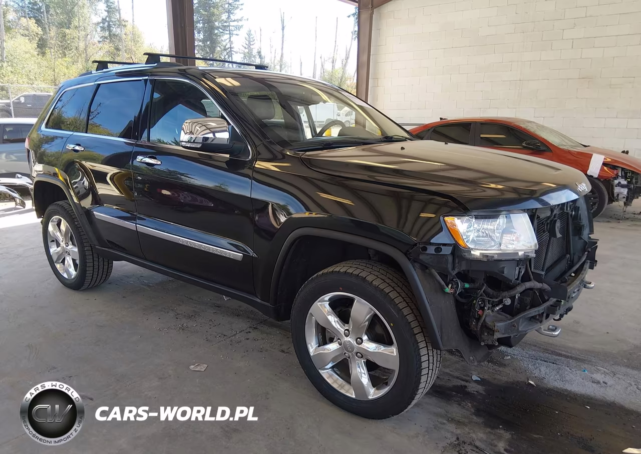 2013 Jeep Grand Cherokee Overland Summit