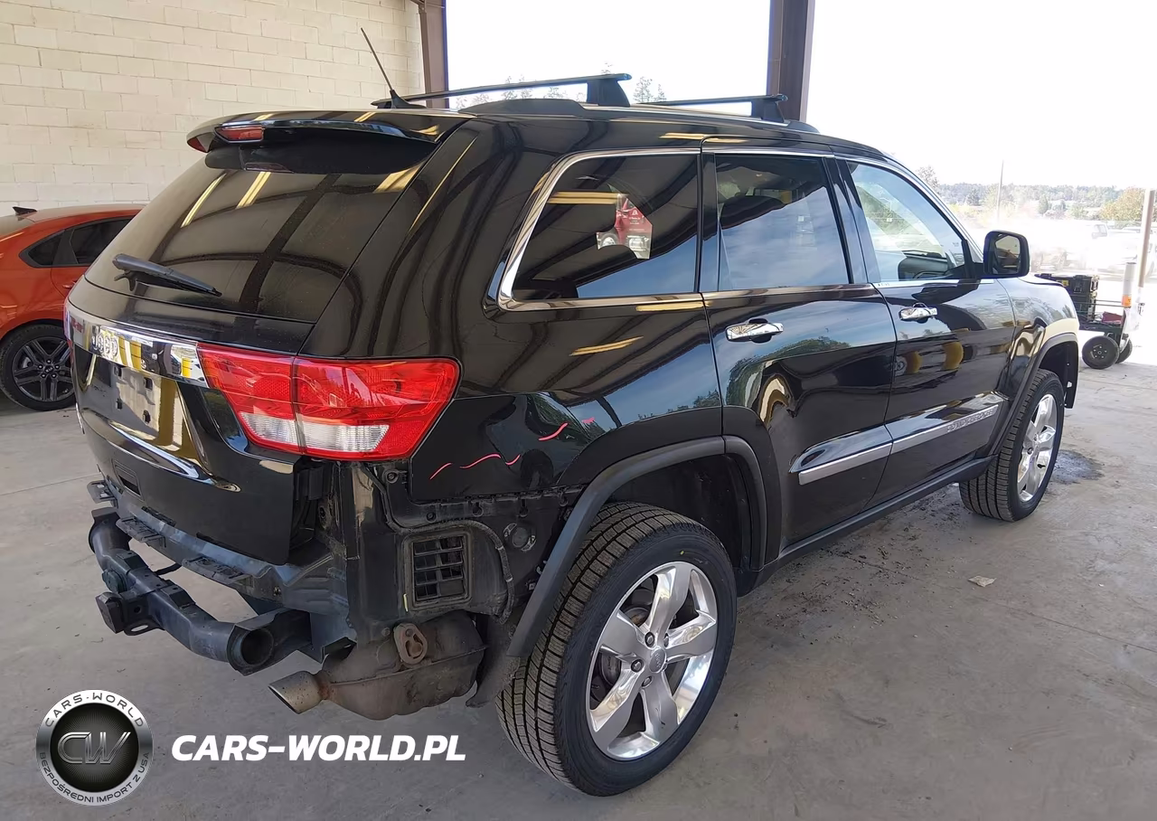 2013 Jeep Grand Cherokee Overland Summit VIN:1C4RJFCG4DC573021 - 4