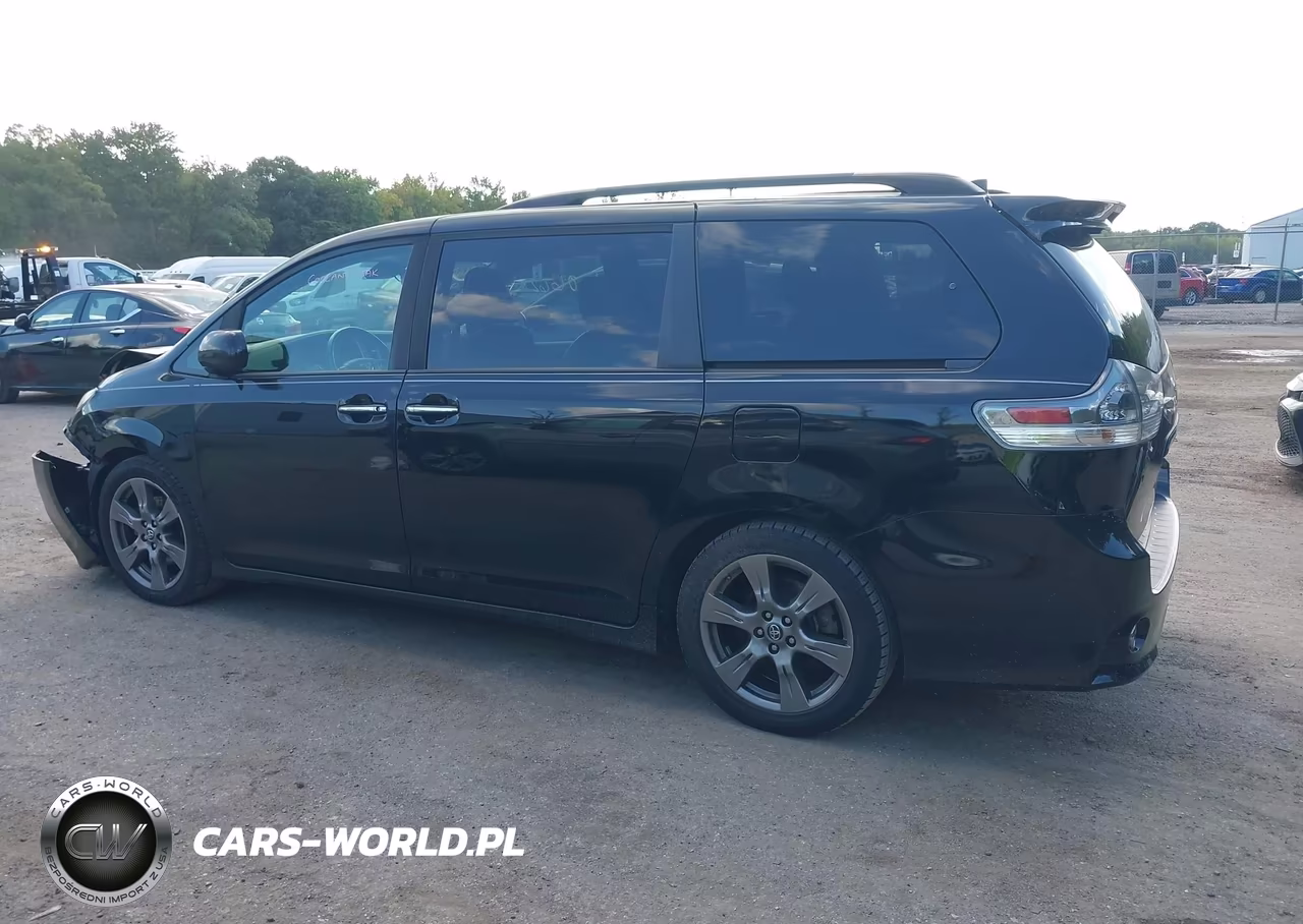 2019 Toyota Sienna Se Premium 8 Passenger VIN:5TDXZ3DC1KS010465 - 14