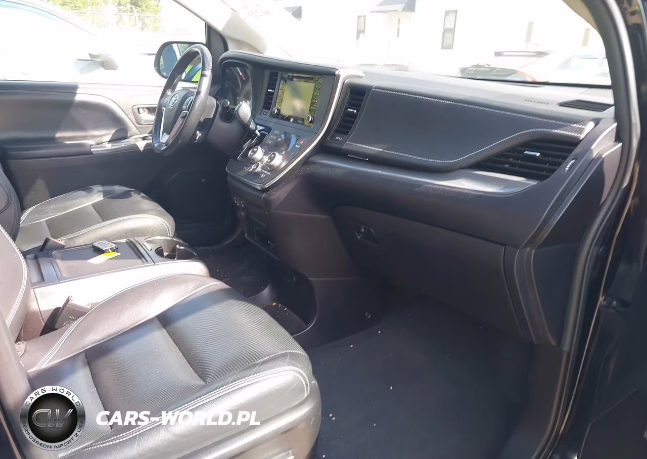 2019 Toyota Sienna Se Premium 8 Passenger VIN:5TDXZ3DC1KS010465 - 5