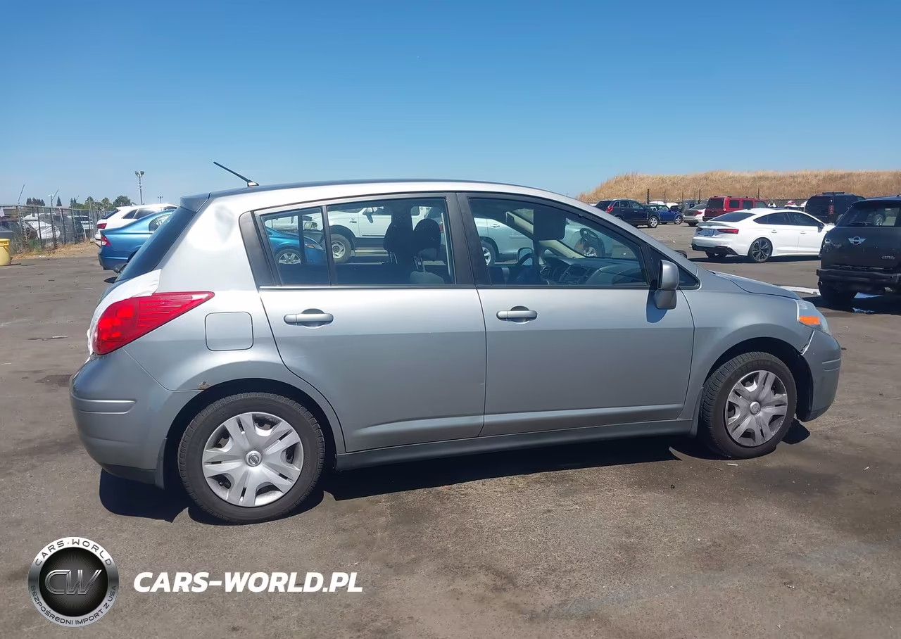 2011 Nissan Versa 1.8S VIN:3N1BC1CP4BL412526 - 13