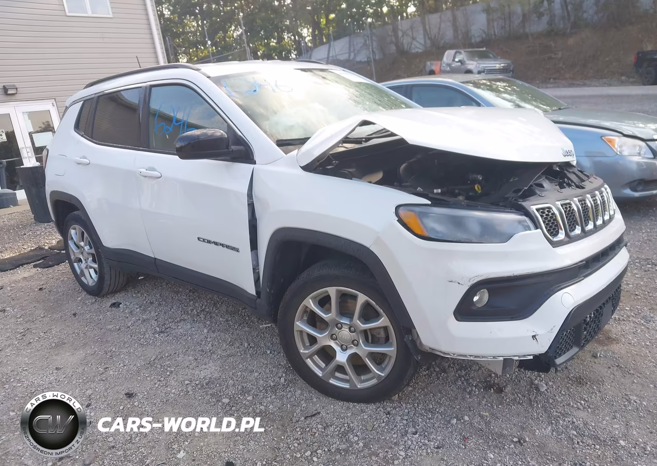 2024 Jeep Compass Latitude Lux Fwd