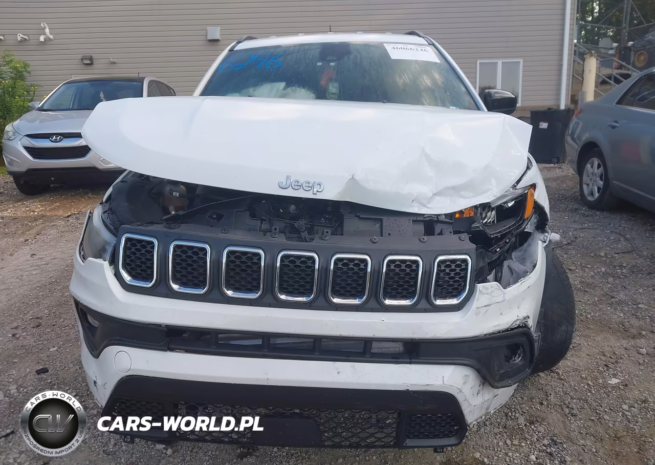 2024 Jeep Compass Latitude Lux Fwd VIN:3C4NJDFN0RT582968 - 12