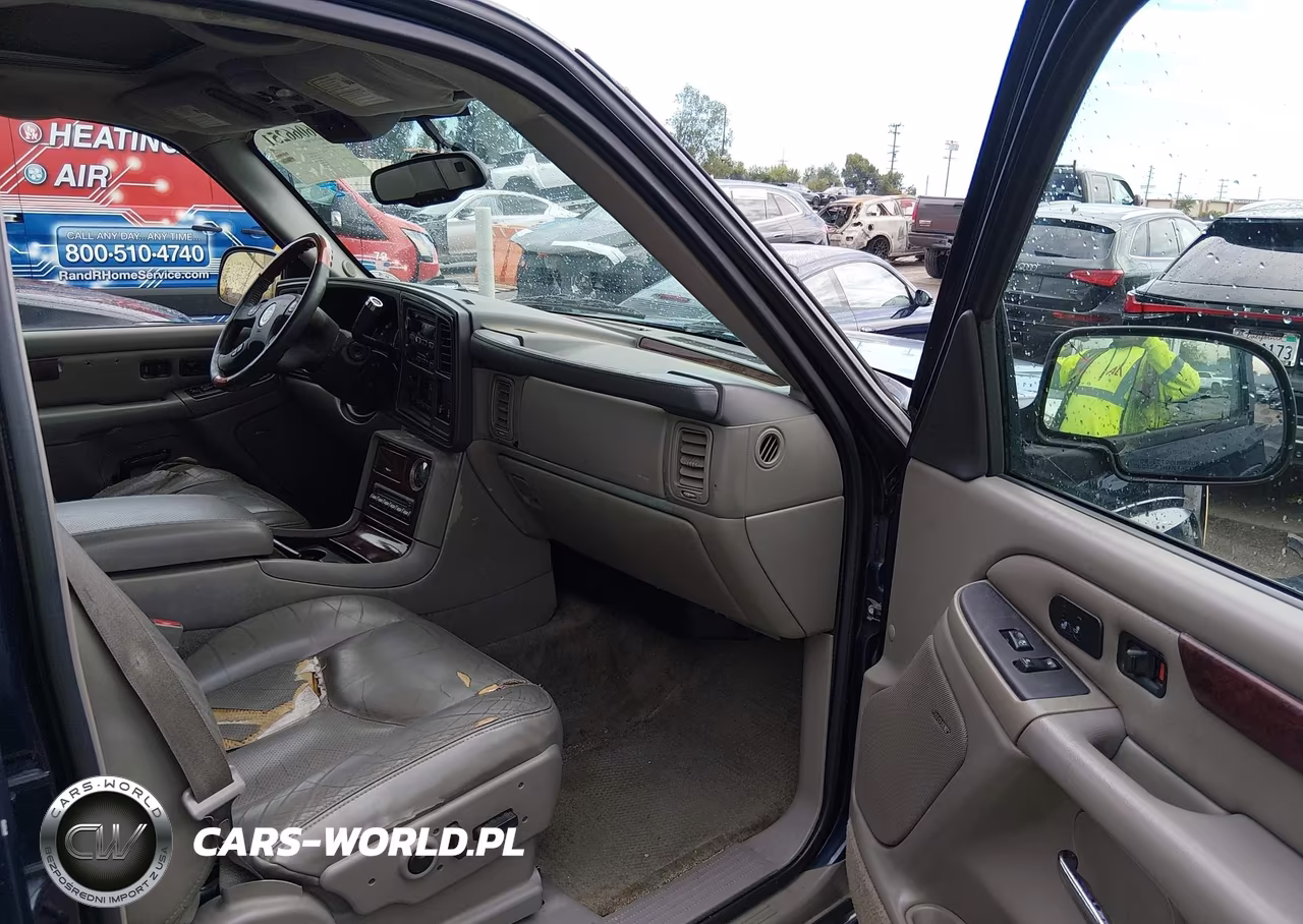 2005 Cadillac Escalade Standard VIN:1GYEK63N55R172483 - 5