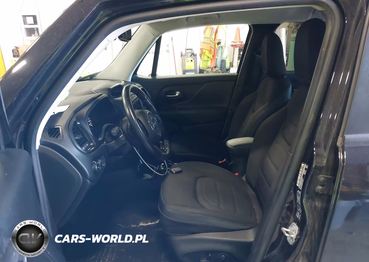 2017 Jeep Renegade Altitude 4X4 VIN:ZACCJBBB0HPG56323 - 5