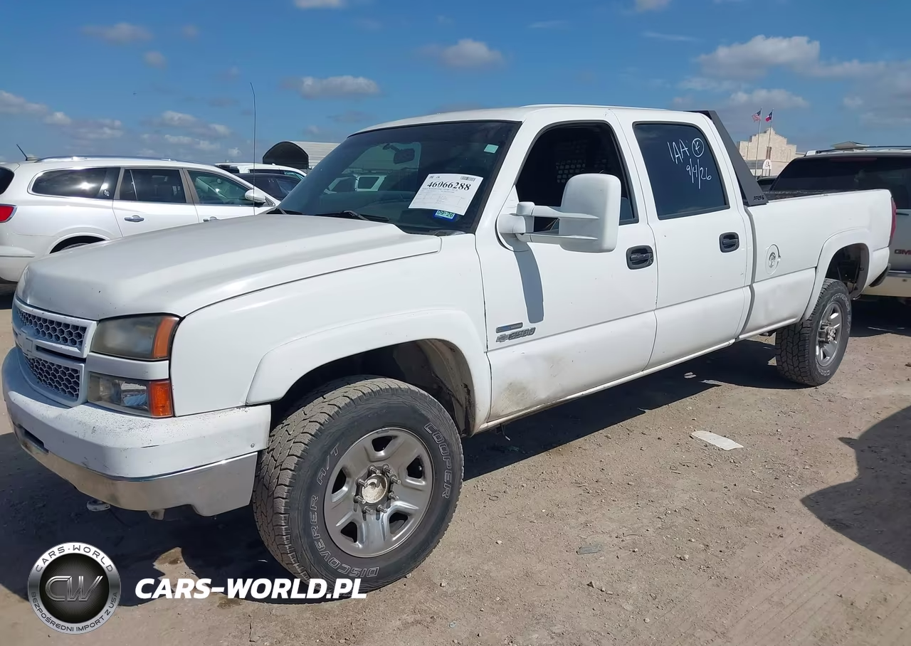 2007 Chevrolet Silverado 3500 Classic Work Truck VIN:1GCHC33D57F125819 - 2