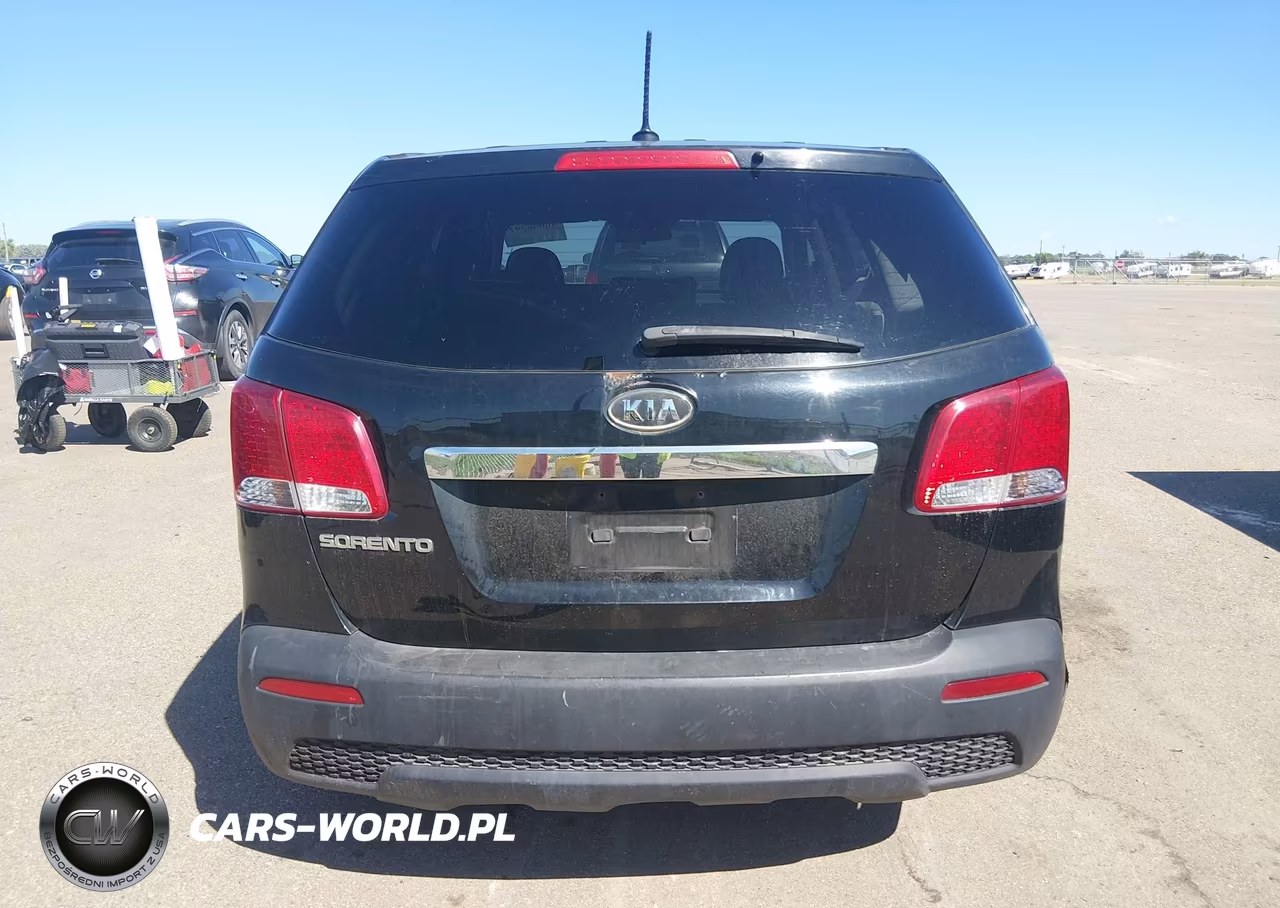 2011 Kia Sorento Lx VIN:5XYKTCA11BG081838 - 15